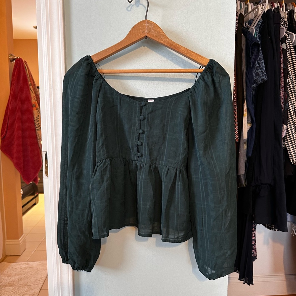 BUNDLE TO SAVE 💕 Francesca’s Closet
